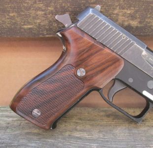 SIG SAUER P225 P6 English Walnut Fancy Checkered+Chkrd Back Pistol Grips NEW! 
